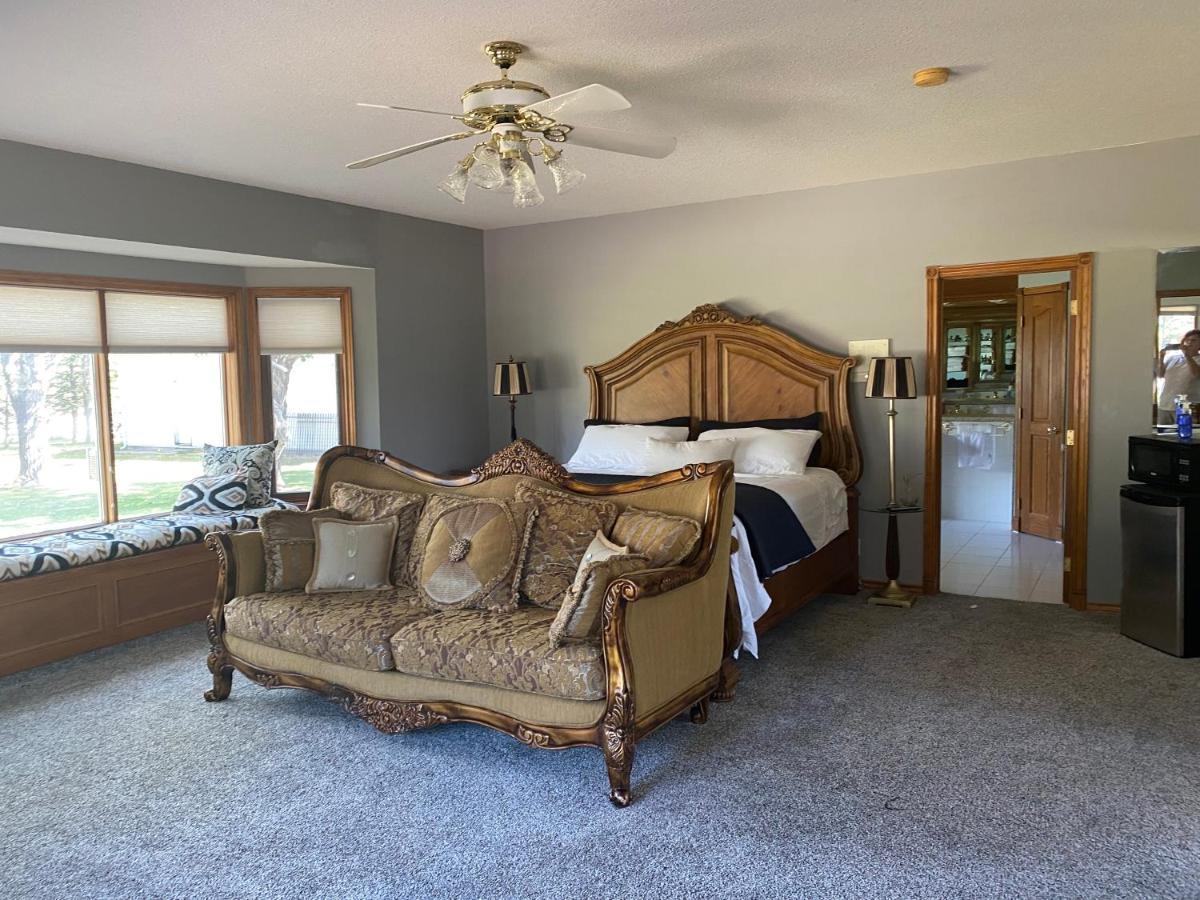 Rolling Hills Country Resort Bed And Breakfast Three Hills Buitenkant foto